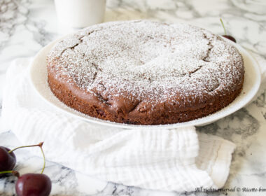 Torta alle ciliegie e cioccolato Bimby
